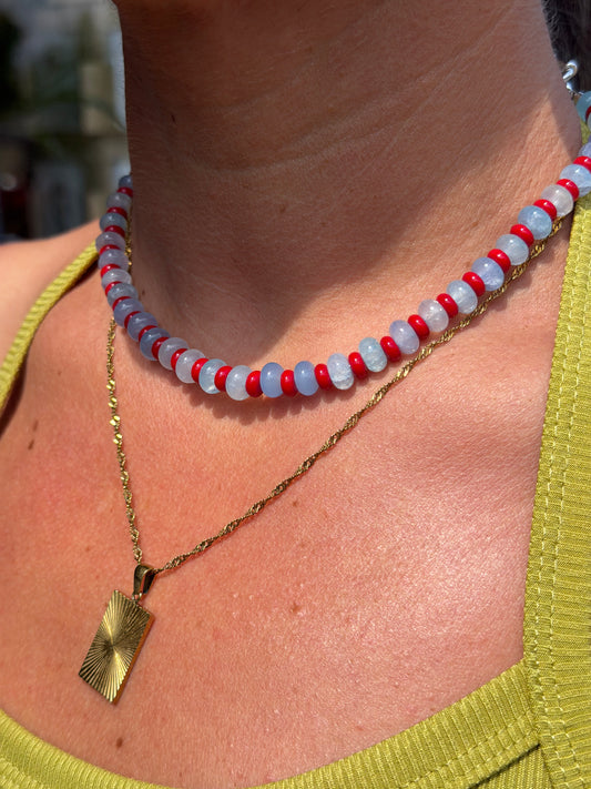 Daisy Bead Edit - Red & Blue